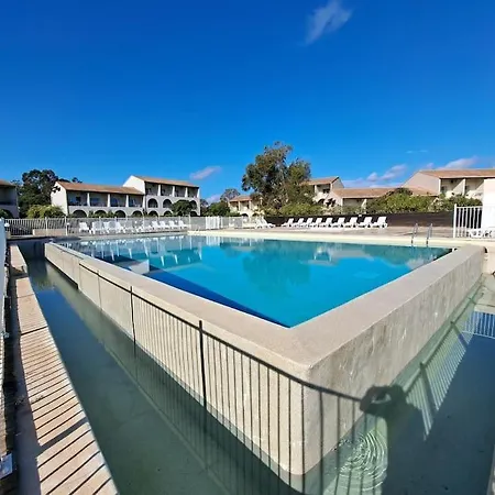 Avec Piscine A 2 Pas De La