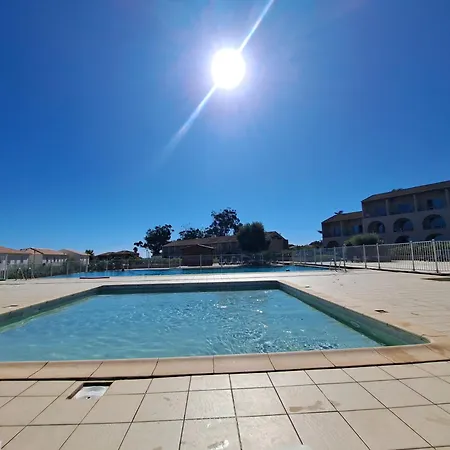 Avec Piscine A 2 Pas De La * Linguizzetta