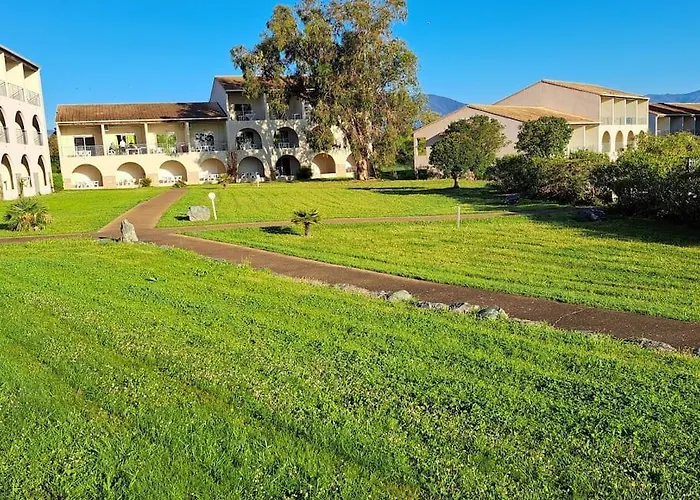Apartment Avec Piscine A 2 Pas De La Linguizzetta