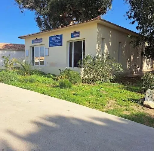 Apartment Avec Piscine A 2 Pas De La Linguizzetta