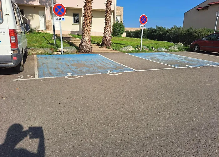 Avec Piscine A 2 Pas De La *