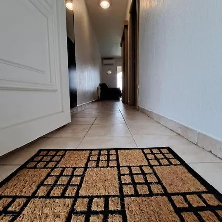 Avec Piscine A 2 Pas De La Апартаменты