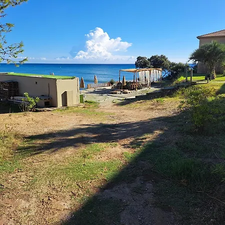 Avec Piscine A 2 Pas De La