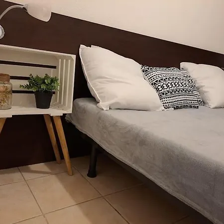 Avec Piscine A 2 Pas De La Апартаменты *