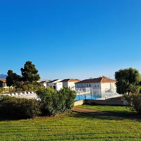 Avec Piscine A 2 Pas De La * Linguizzetta