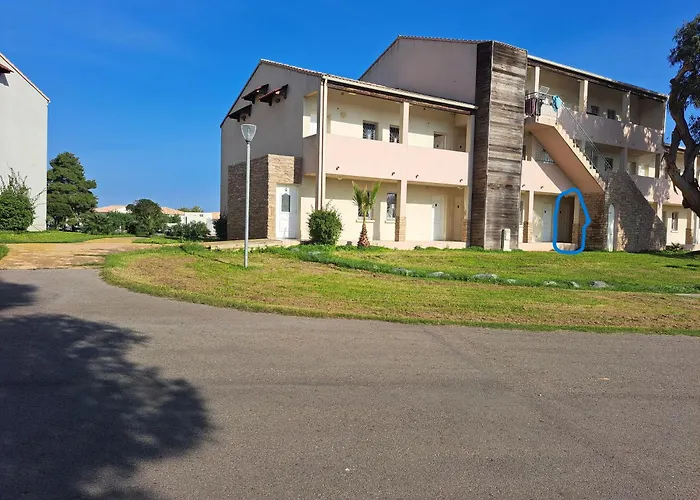 Avec Piscine A 2 Pas De La *