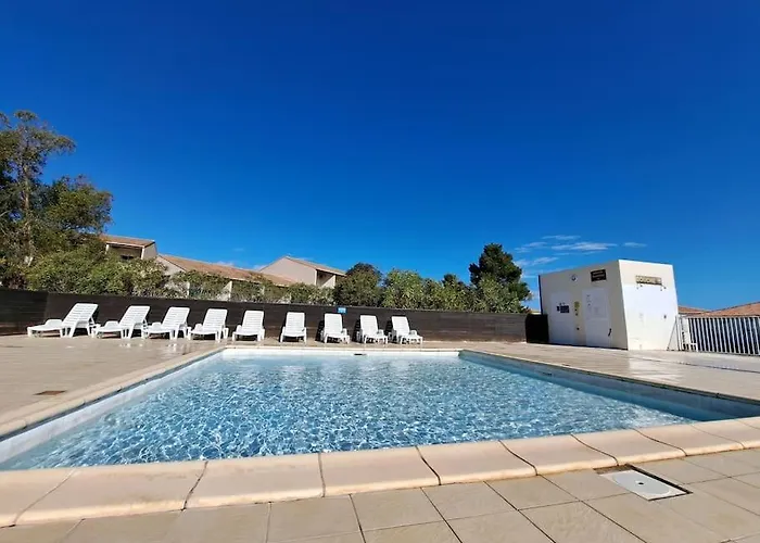 Avec Piscine A 2 Pas De La *